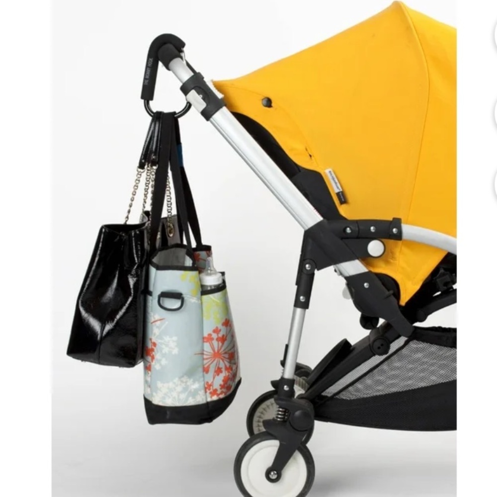 Bed Bath & beyond Stroller Black and Silver Carabiner NWOT
